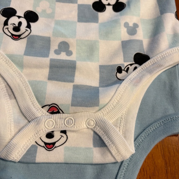 Disney Mickey Mouse 2 Pack Onesies Toddler Boys Size 18M NEW WITH TAGS - Picture 7 of 7
